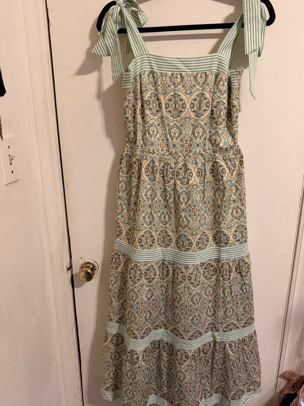 JODIFL Green Patterned Tie-Shoulder Midi Dress Size Small Brand New